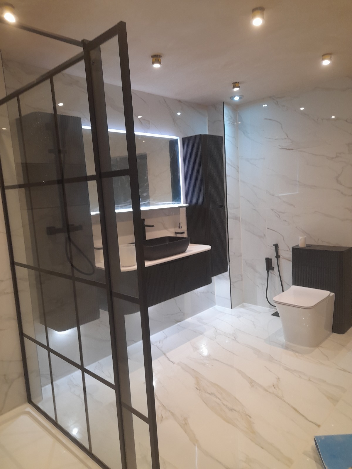 Industrial Style Full Bathroom